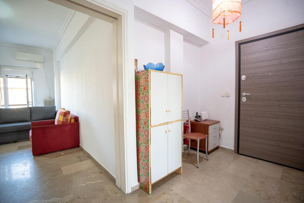 Dimotiko Theatro Metro St. 1 Bedroom 4 Pers. Flat Piraeus Exterior photo