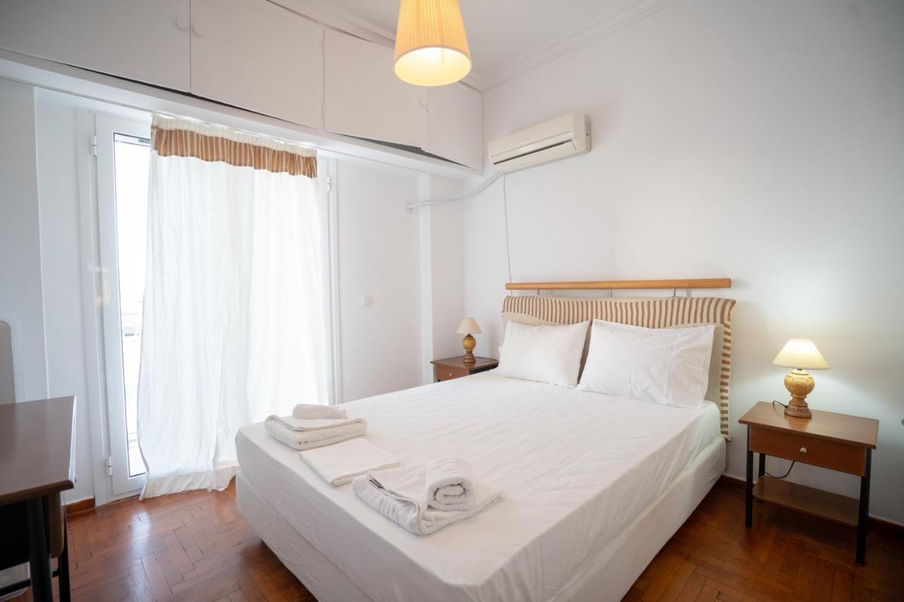 Dimotiko Theatro Metro St. 1 Bedroom 4 Pers. Flat Piraeus Exterior photo