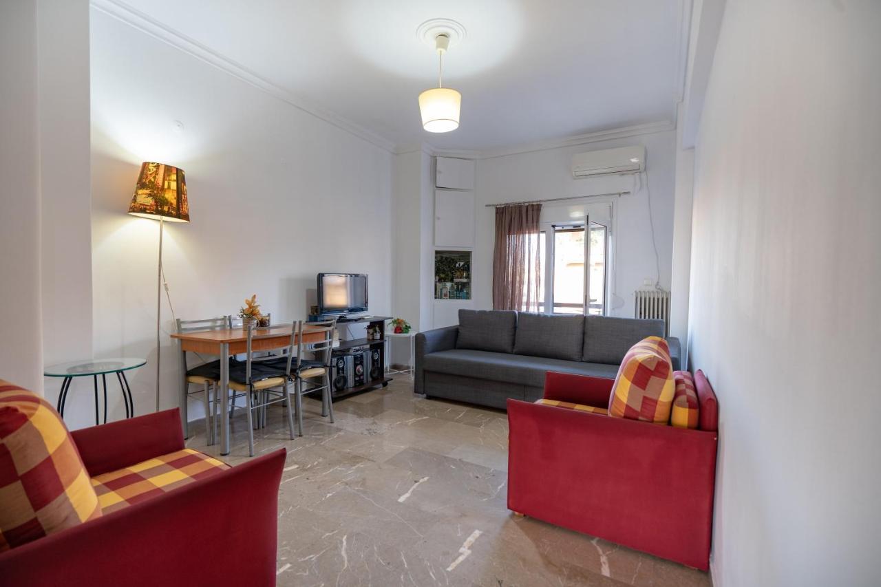Dimotiko Theatro Metro St. 1 Bedroom 4 Pers. Flat Piraeus Exterior photo